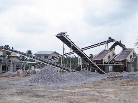 中意礦機(jī)銷往甘肅地區(qū)的圓錐破碎機(jī)玄武巖生產(chǎn)線